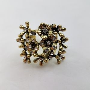 Floral Cocktail Ring Size 11 Gold Tone‎ Big Stateme